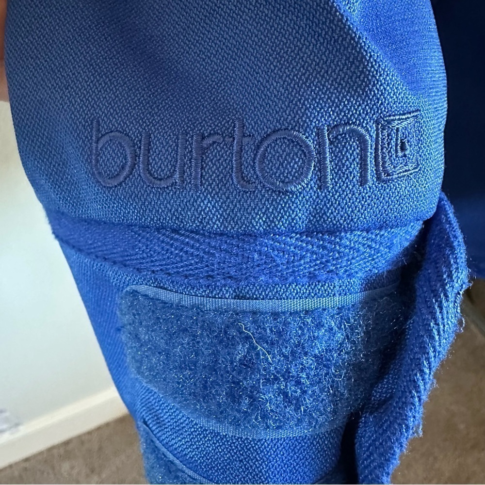 Burton Jet Set Women's Snowboard Jacket - Picture 9 of 14